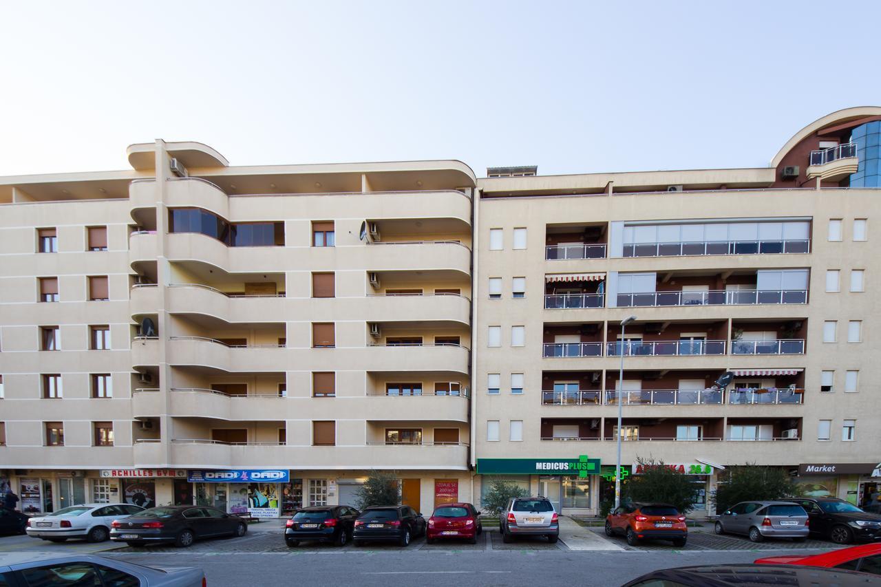 Charming City Center Podgorica Exteriör bild